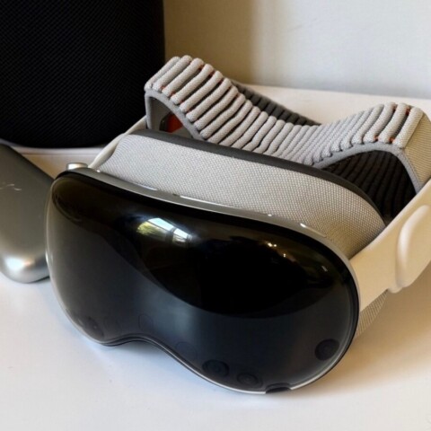 Apple Vision Pro: The Best Way to Watch Movies