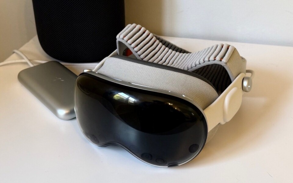 Apple Vision Pro: The Best Way to Watch Movies