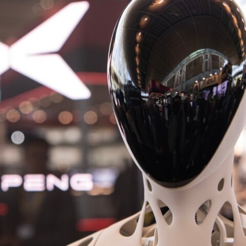 Chinese Automakers Chase Humanoid Robots, Following Tesla’s Lead