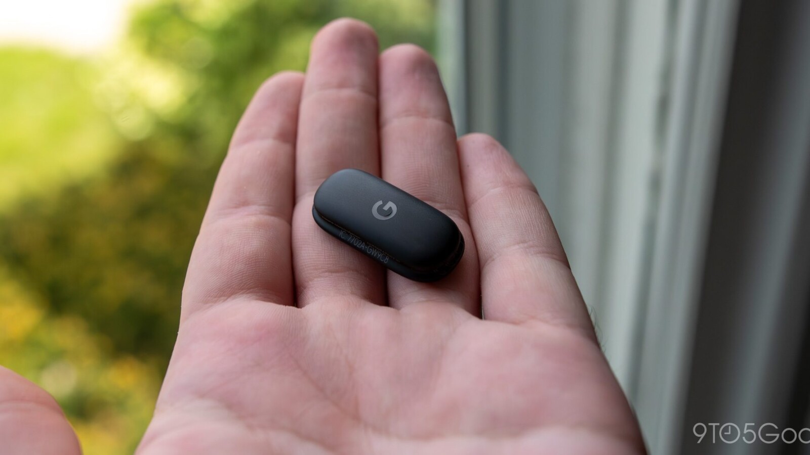 Fitbit Air Users Are Taping the Tracker to Their Arms