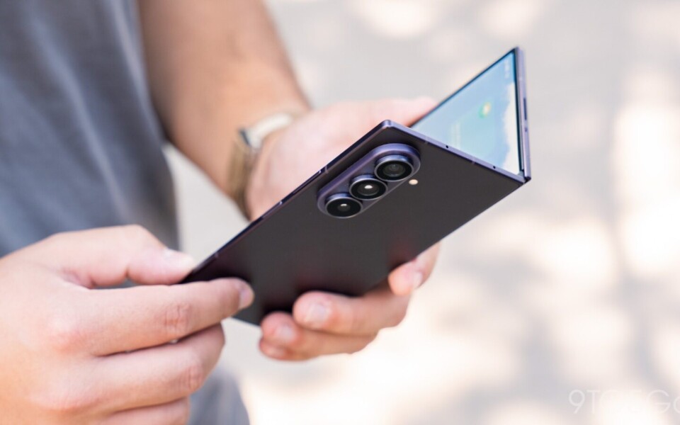 Galaxy Z Fold 8 Ultra Fails Bend Test in New Video