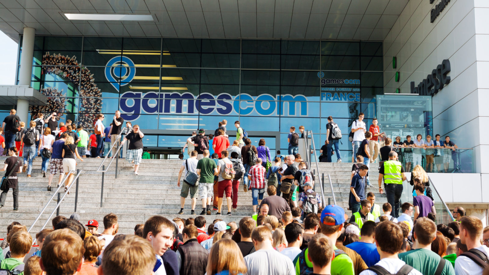 Gamescom 2026 Thefts Hit Devs: Laptops, Steam Deck Stolen