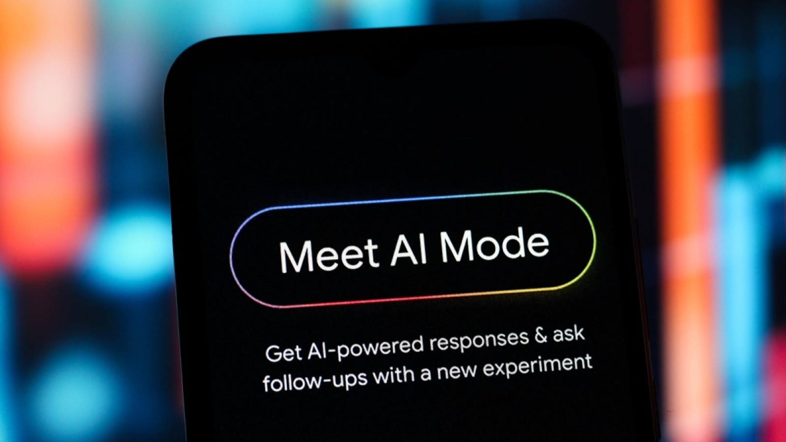 Google AI Mode Adds Flight Tracking and Hotel Booking