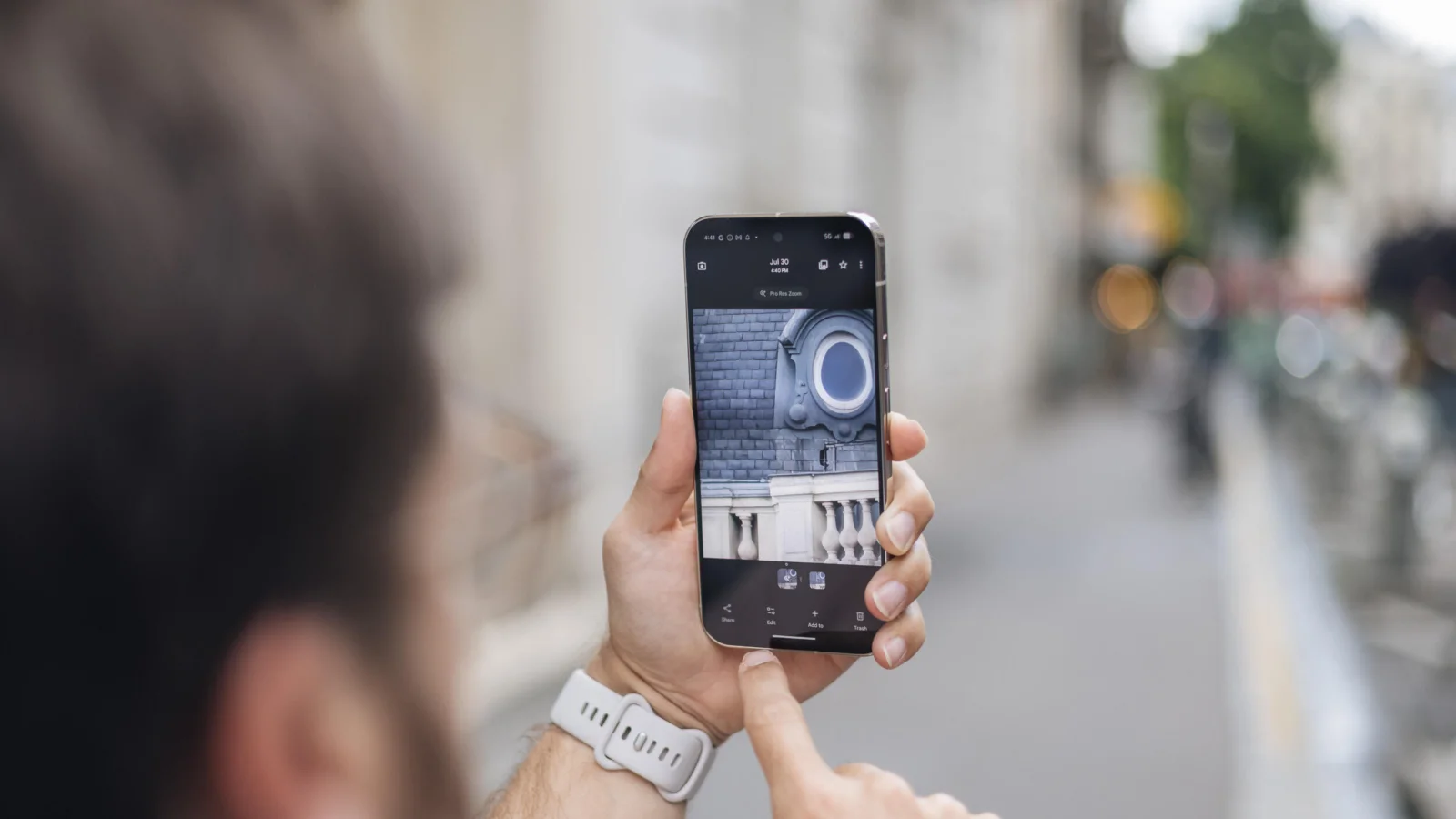 Google Pixel 11: AI Photography's Future Unveiled