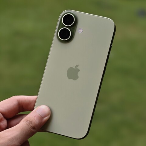 iPhone 17: Still Worth Buying as iPhone 18 May Slip to 2027