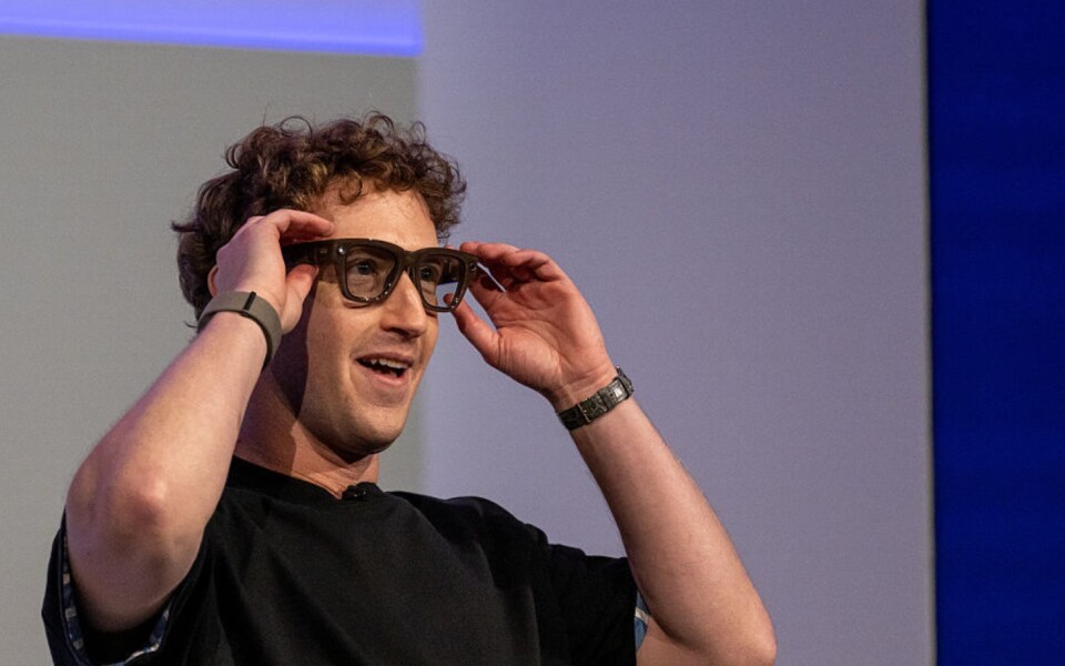 Meta AI Glasses Update Blocks Covered Recording LED Hack