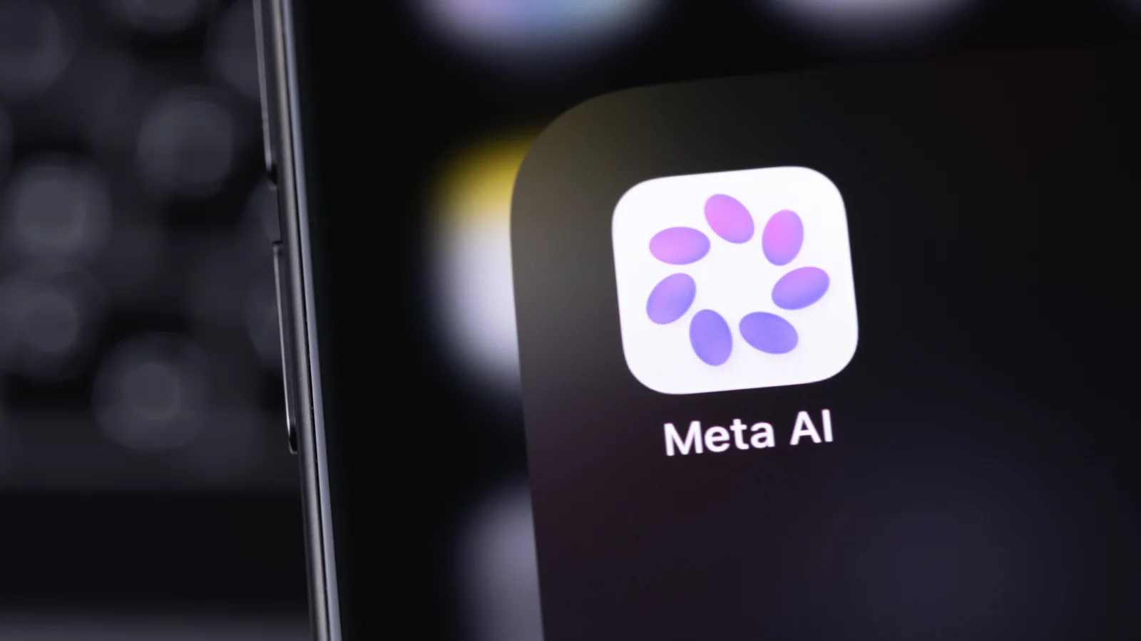 Meta Glimmer: Open-Weight AI Agent Model Runs on Your Laptop