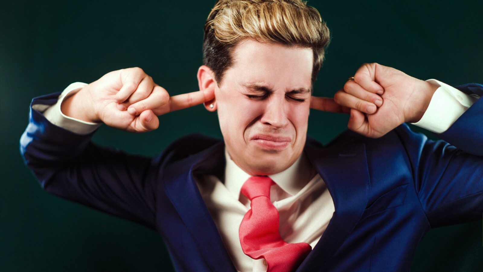 Milo Yiannopoulos Deported to the UK After ICE Arrest