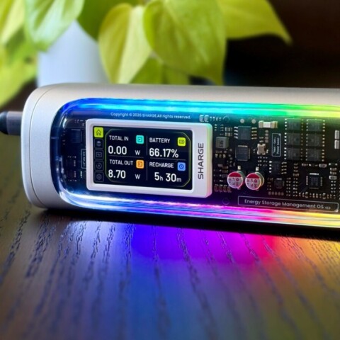 Shargeek 300 Power Bank Review: 300W Metal Unibody