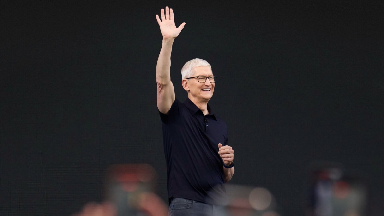 Tim Cook Sends Farewell Memo on Last Day as Apple CEO - Tim Cook Apple CEO