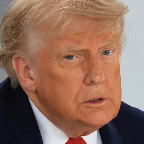 Trump Chip Tariffs Could Undercut US AI Growth, Groups Warn