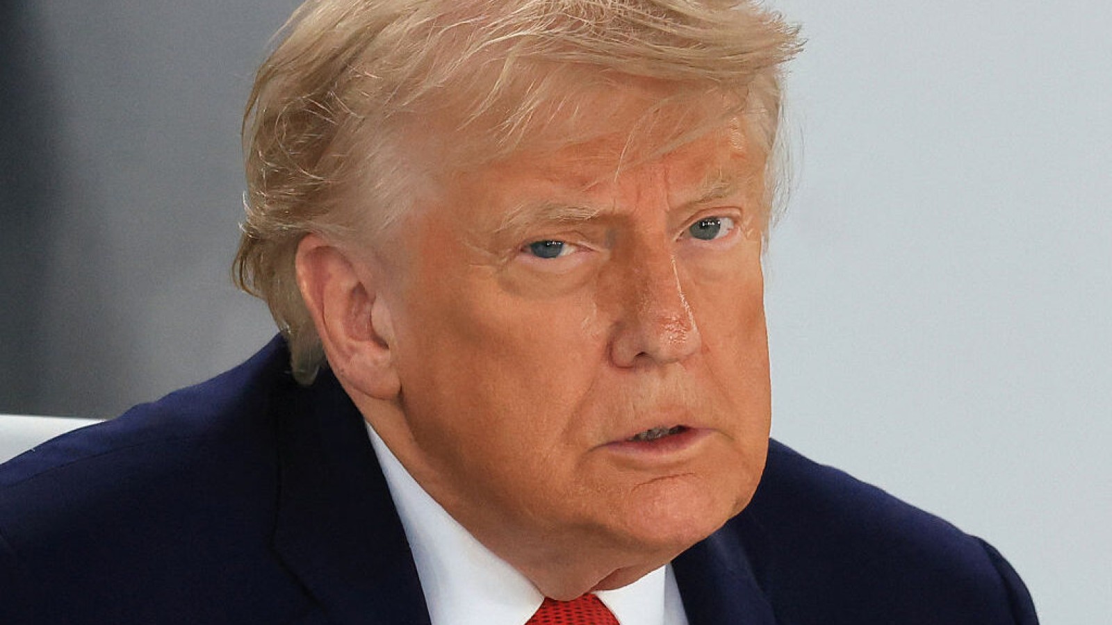 Trump Chip Tariffs Could Undercut US AI Growth, Groups Warn
