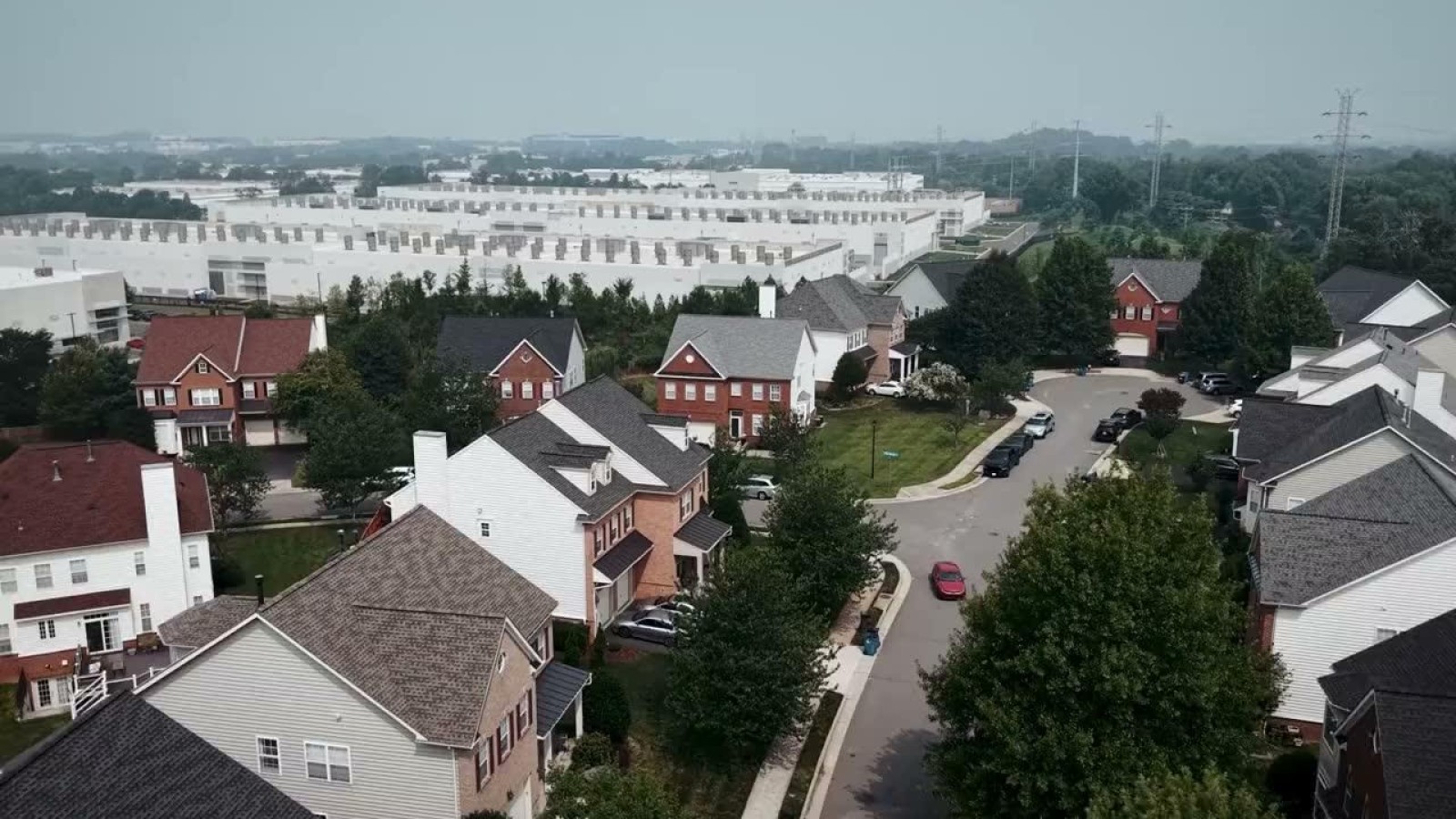 Data Center Alley: How Loudoun County Became the World's Hub - data centers