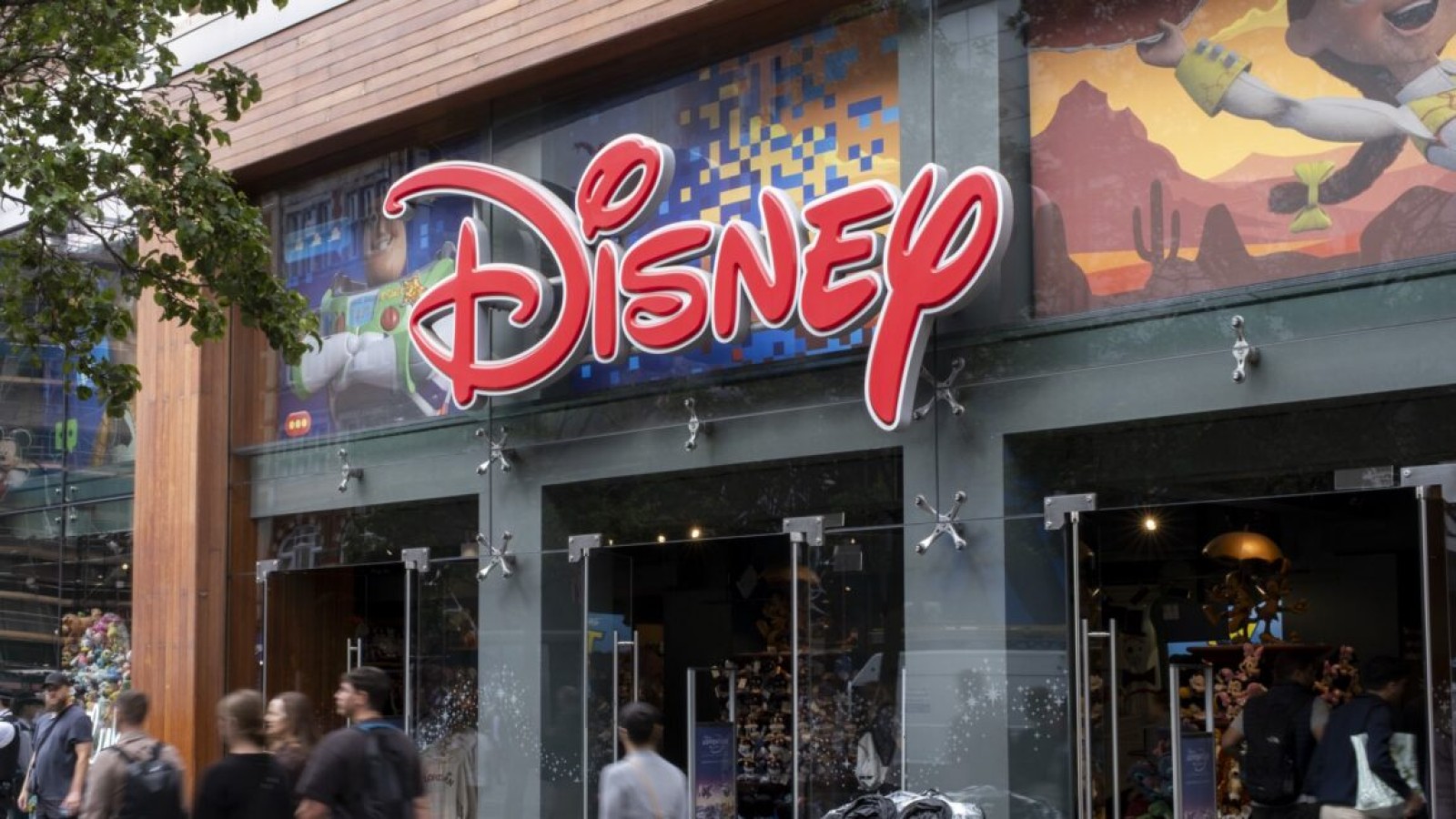 FCC Fights Disney's ABC Lawsuit Over Broadcast License Review - FCC Disney ABC lawsuit