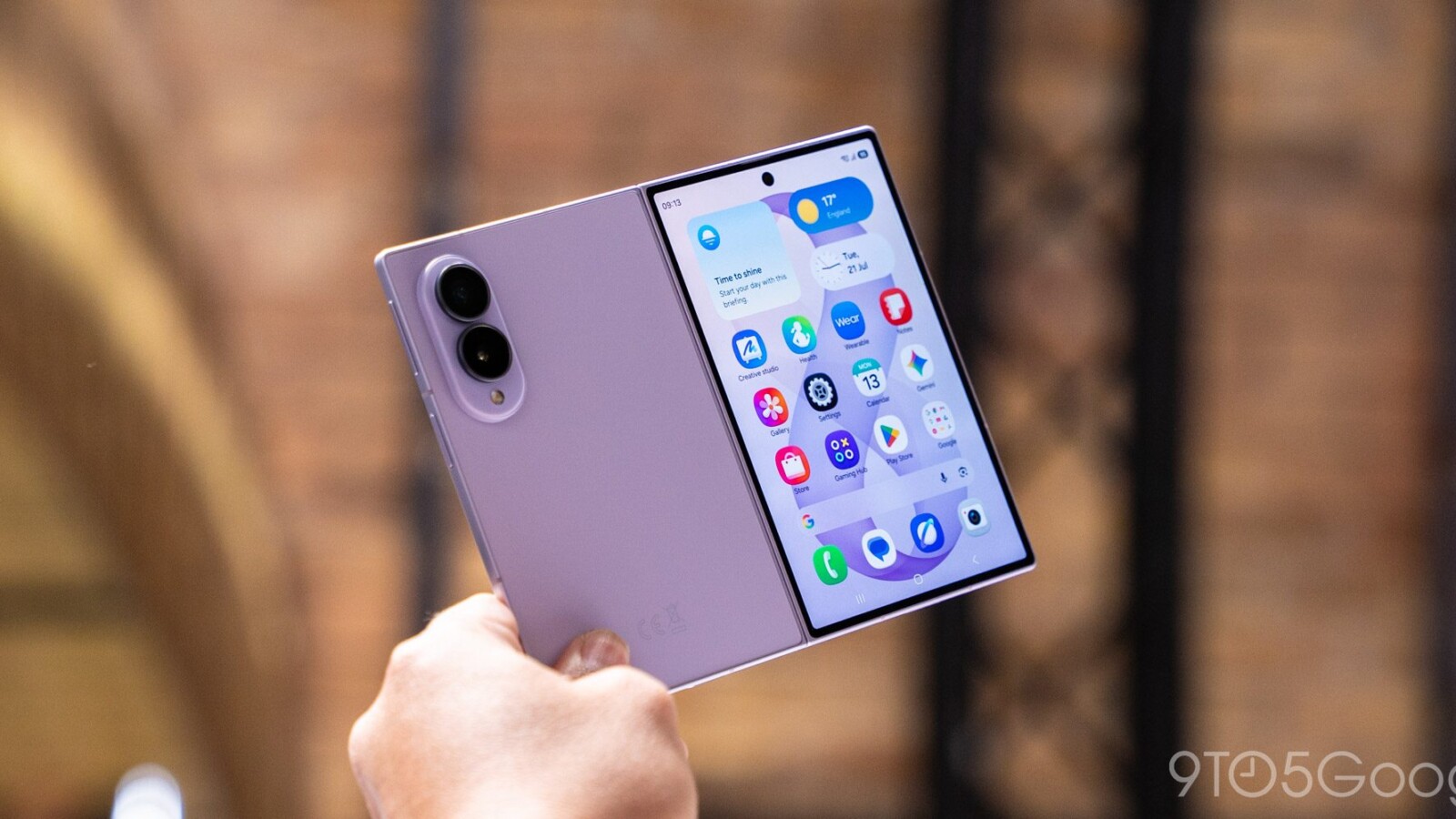 Galaxy Z Fold 8 Demand Forces Samsung to Shift 2027 Parts