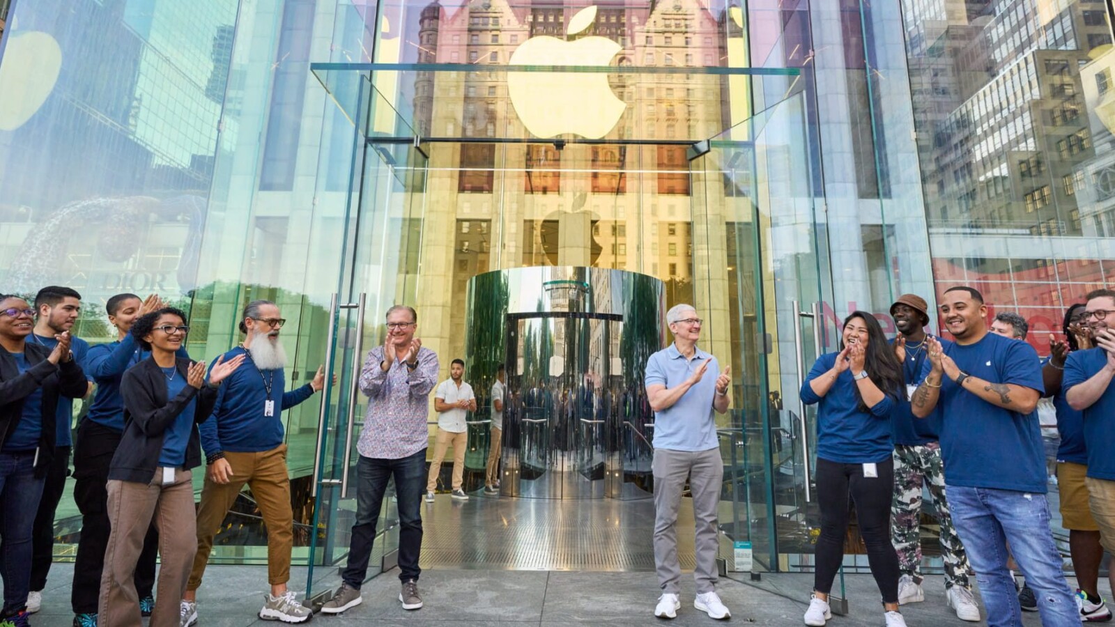 iPhone Roadmap Leak: Foldable, Biggest Pro Overhaul by 2028