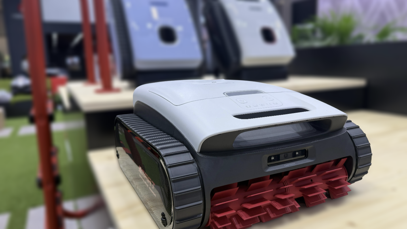 Roborock RockAqua P1: Robot Vacuum Brand Enters Pool Care