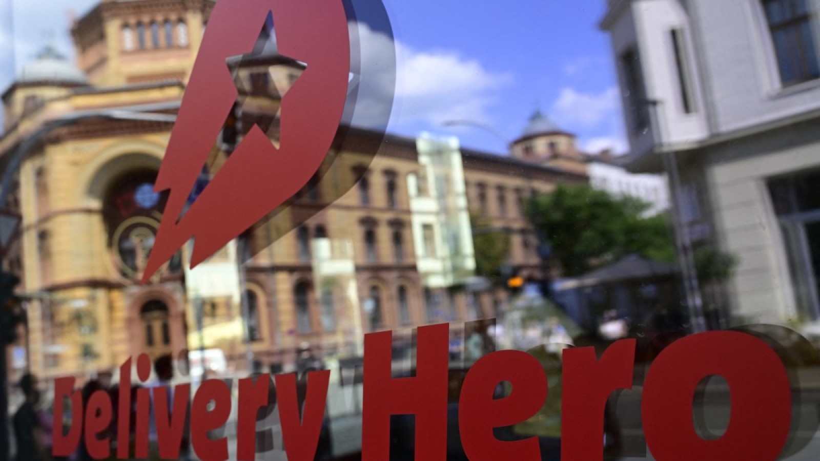 Uber's EUR 13B Delivery Hero Bid Wins Board Backing - Uber Delivery Hero takeover