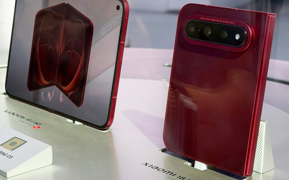 Xiaomi 18 Fold Revealed With Wide Design, Launch Set